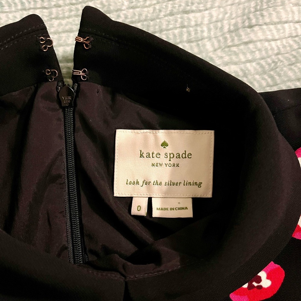 KATE SPADE Falling Florals Ruffle Dress - Picture 7 of 7